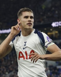 Worlds 2025赛程-舍伍德：利物浦今夏会关注范德芬，他很适合和范戴克搭档