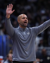 LOL世界赛日程-上场末节DNP赵四&amp;克洛尼？篮网主帅：能更好观察其他没机会的球员